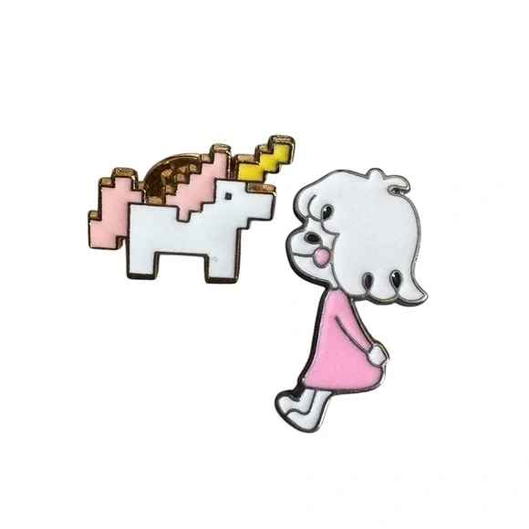 Pixel Unicorn and Girl Enamel Pin Set - Picture 4 of 4